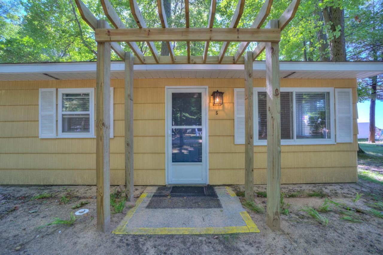 Scenic Drive Resort Muskegon Bagian luar foto