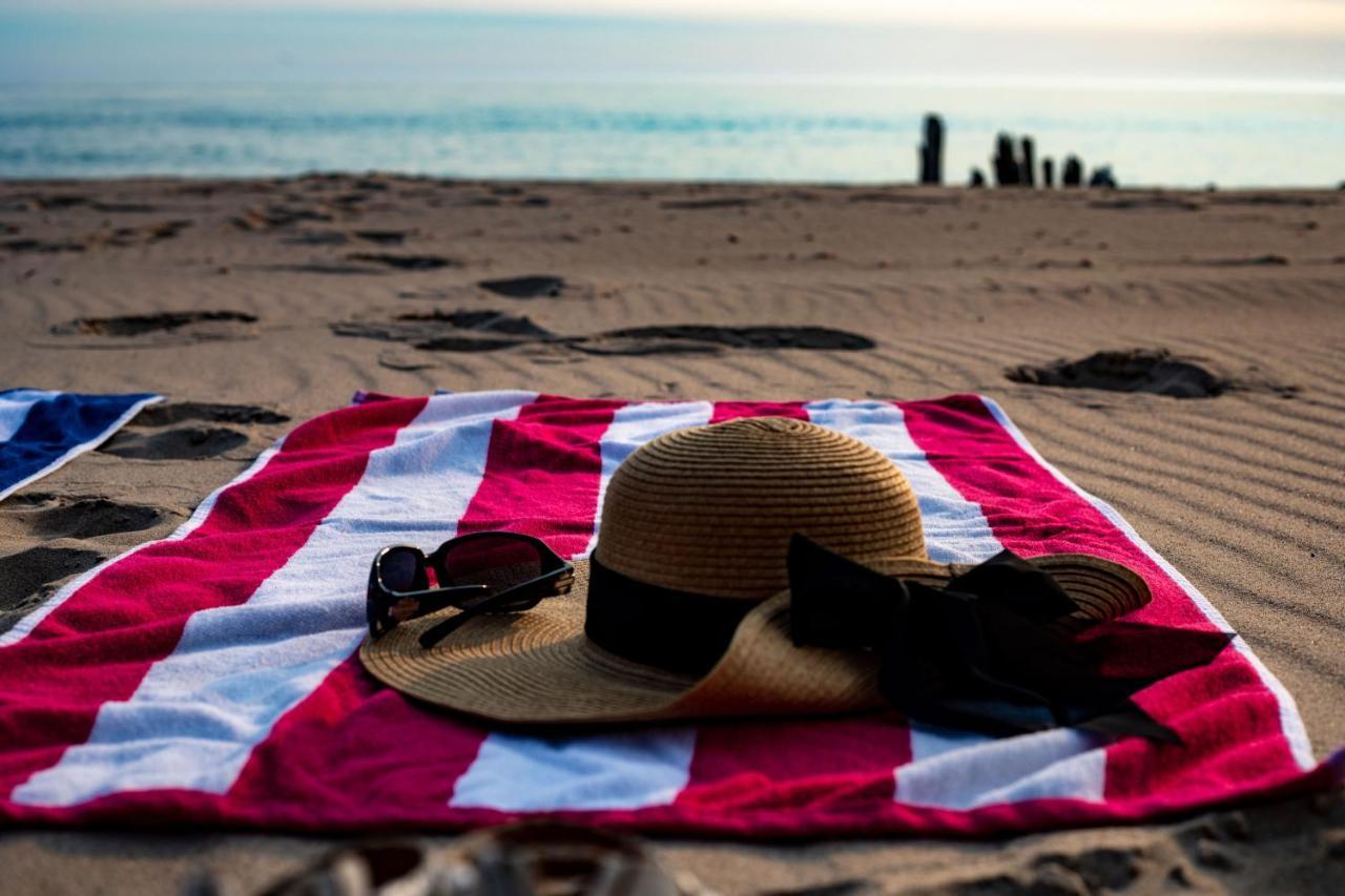 Scenic Drive Resort Muskegon Bagian luar foto